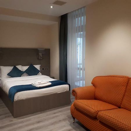 The Lion & Key Hotel Лондон Екстериор снимка