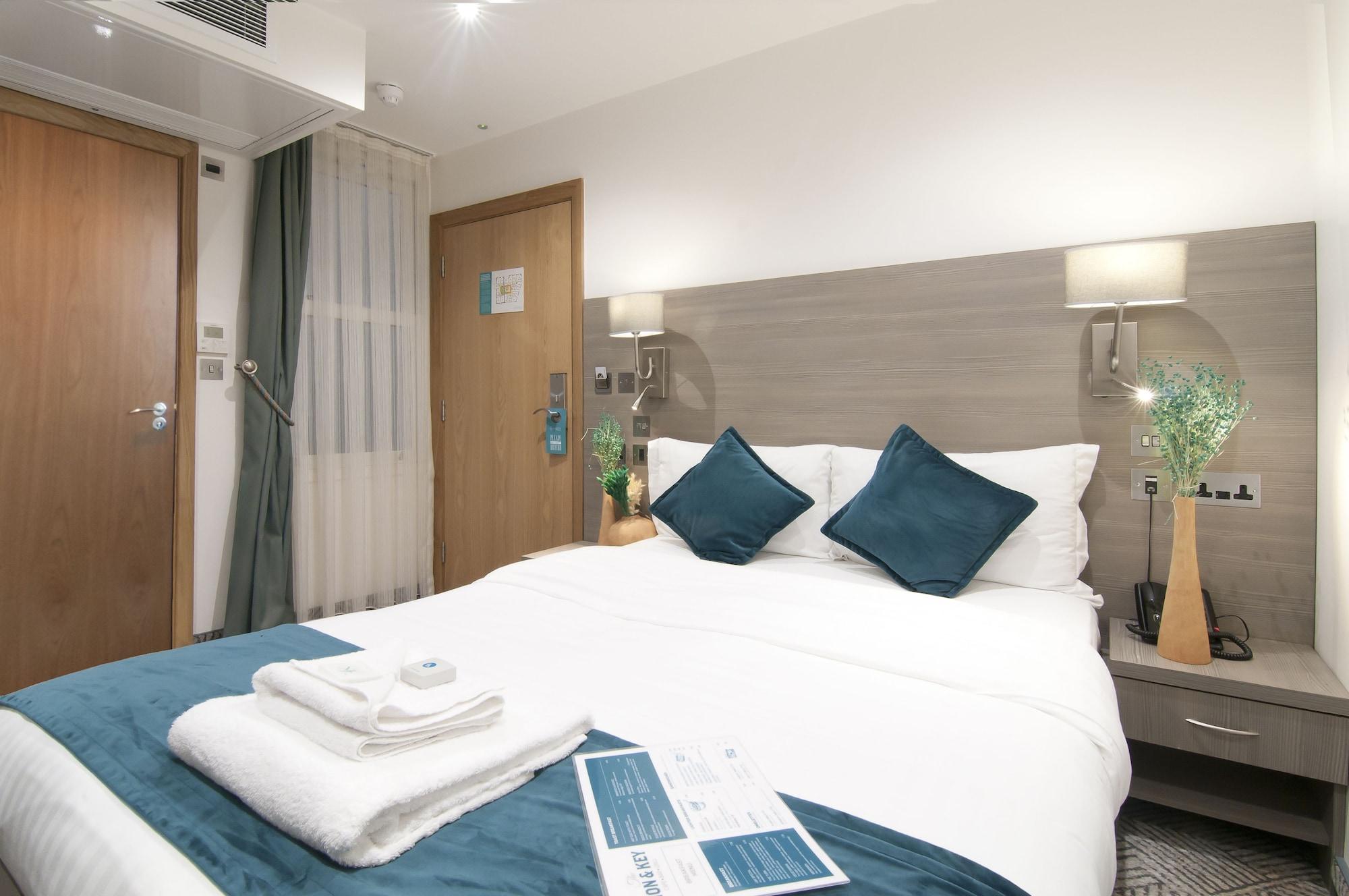 The Lion & Key Hotel Лондон Екстериор снимка