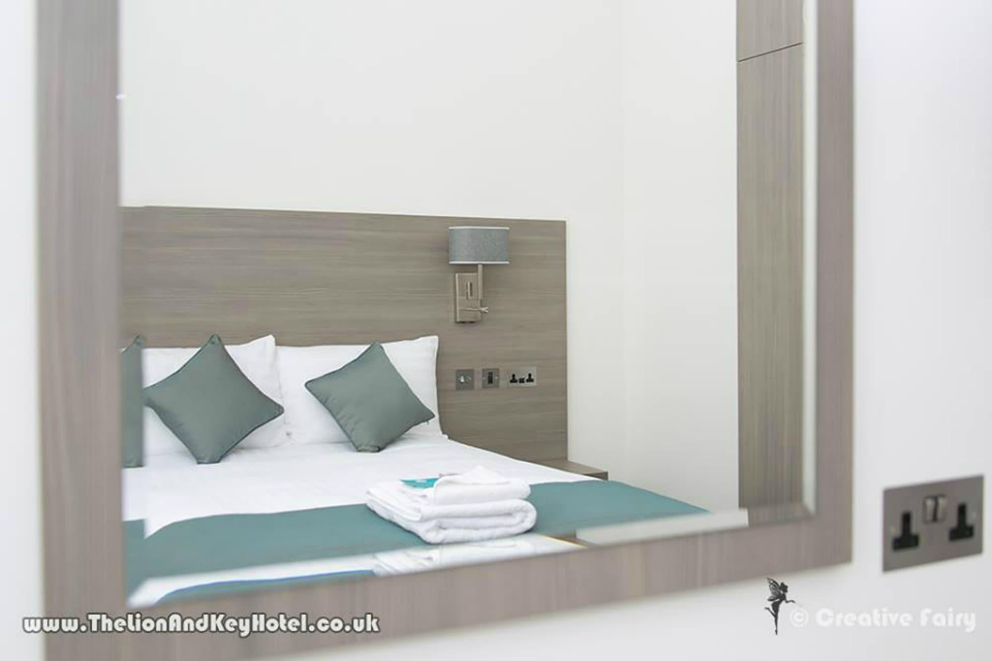 The Lion & Key Hotel Лондон Екстериор снимка