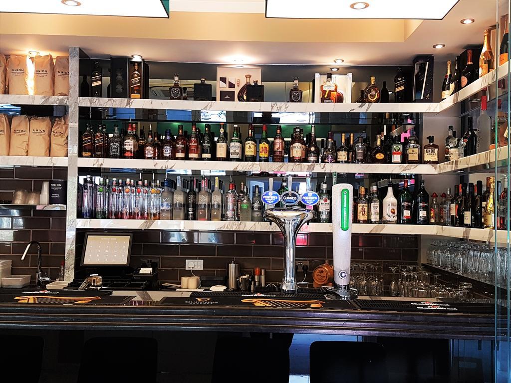 The Lion & Key Hotel Лондон Екстериор снимка
